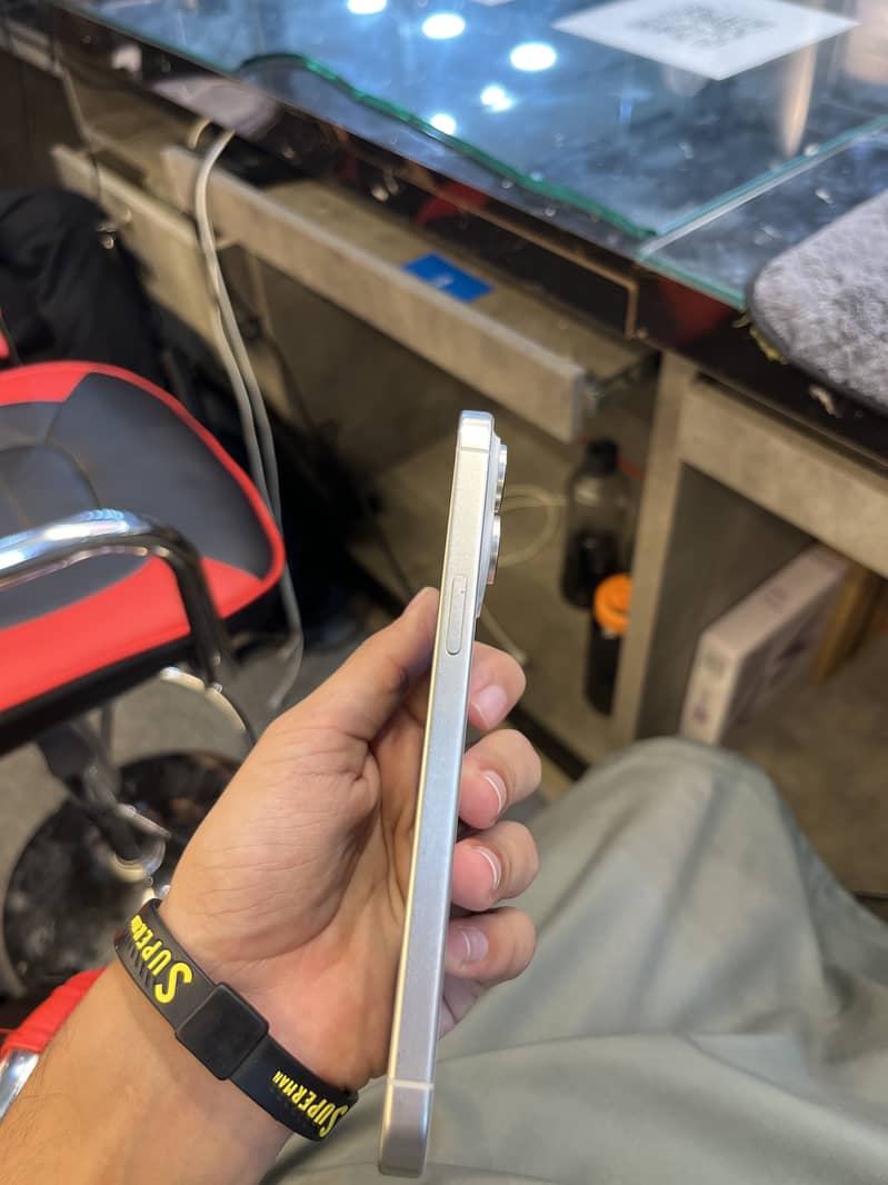 15 PRO MAX 2