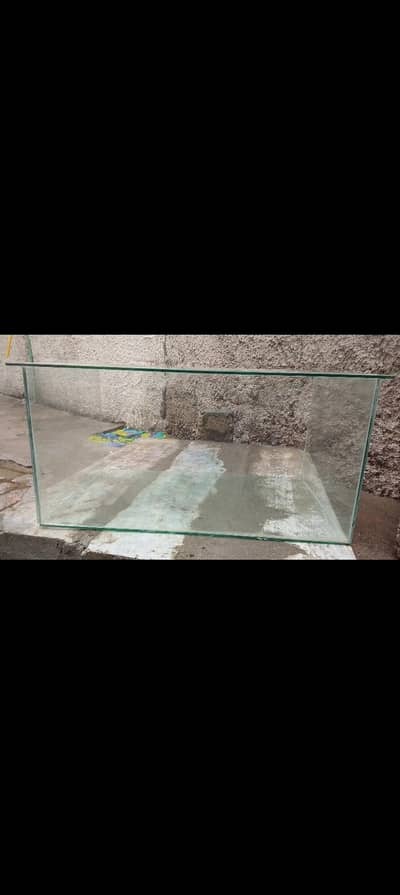 Glas disply tank 2.5×1.5×1.5ft samosy pakory or chips rakhny k lia