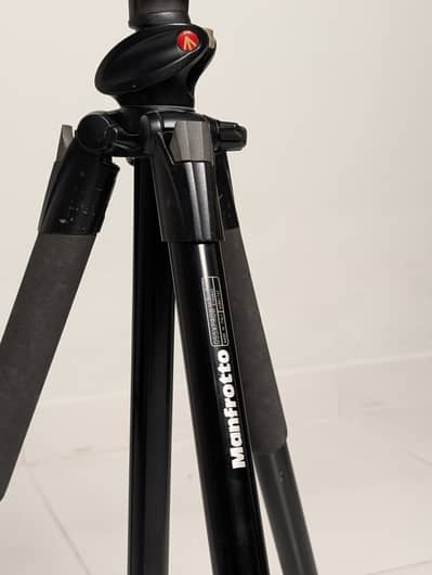 Manfrotto 055XPROB Professional Tripod + 229 Head