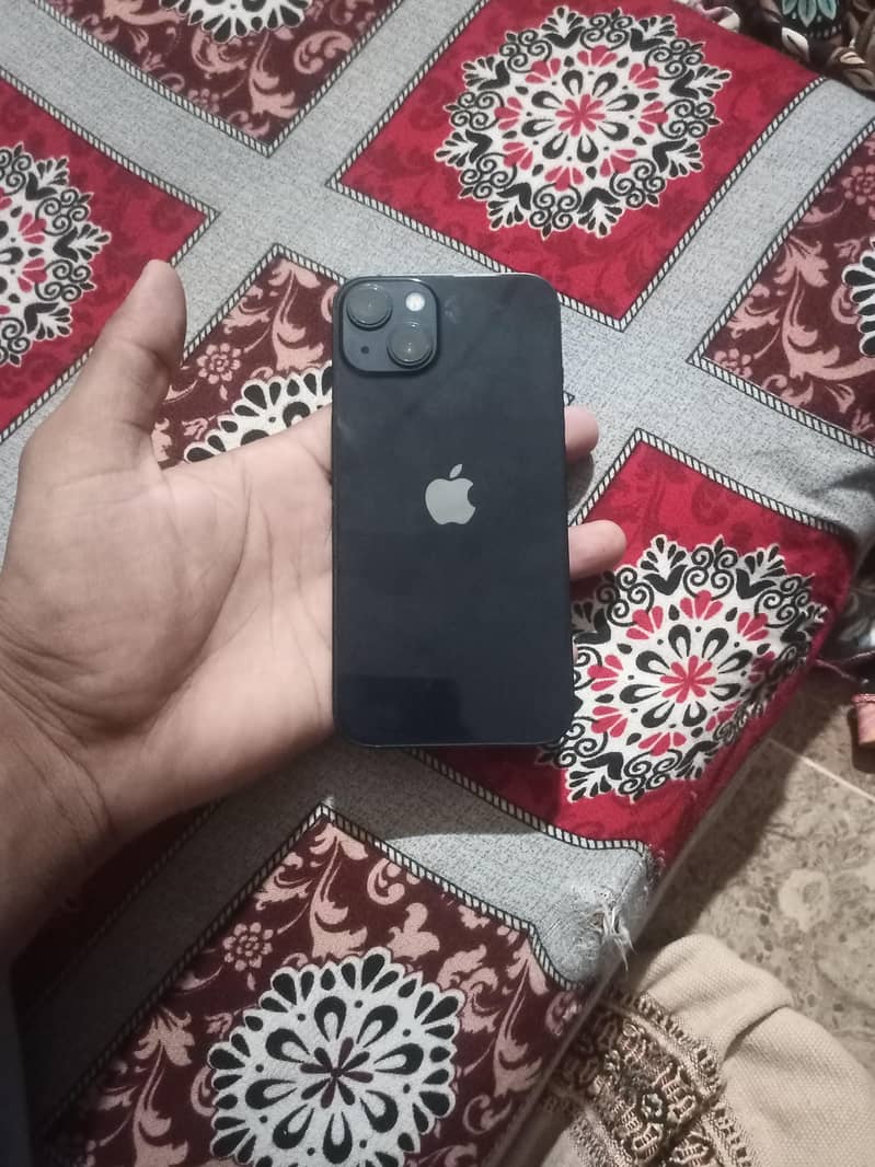 Apple iPhone 13 2