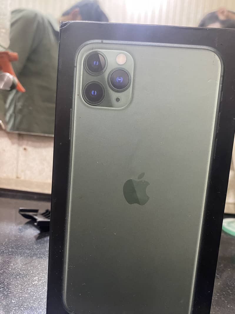 Apple iPhone 11 Pro Max 2