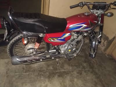 Honda 125   2022 model