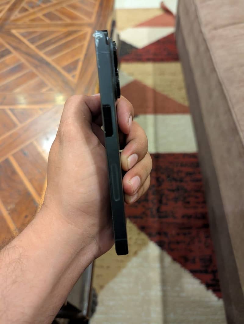 Apple iPhone 14 Pro 3