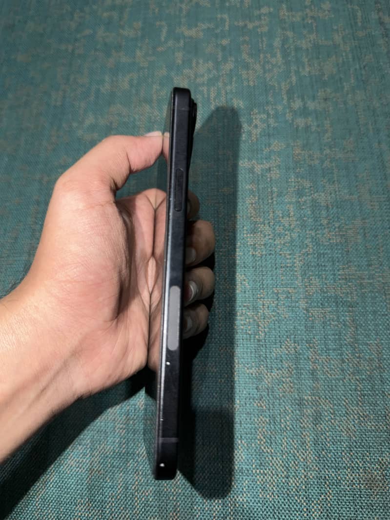 Apple iPhone 15 plus 6