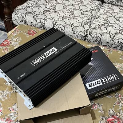 4 channel amplifier in perfect condition
