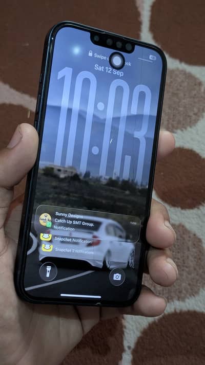 Apple iPhone 13