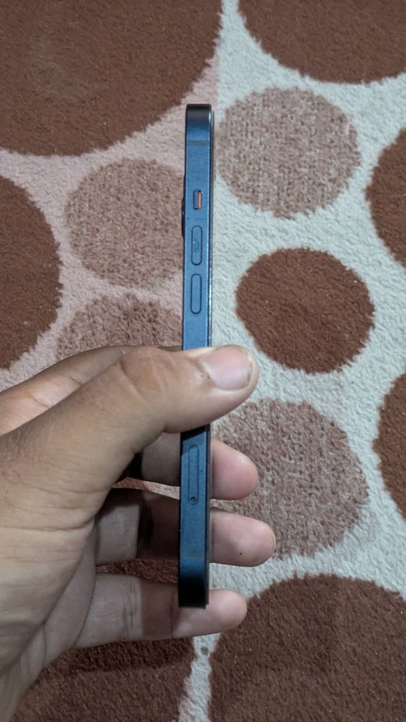 Apple iPhone 13 3