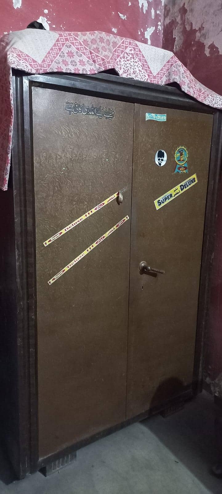 iron safe 0
