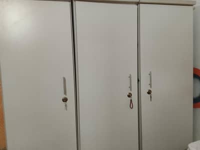 almari and dressing for sale