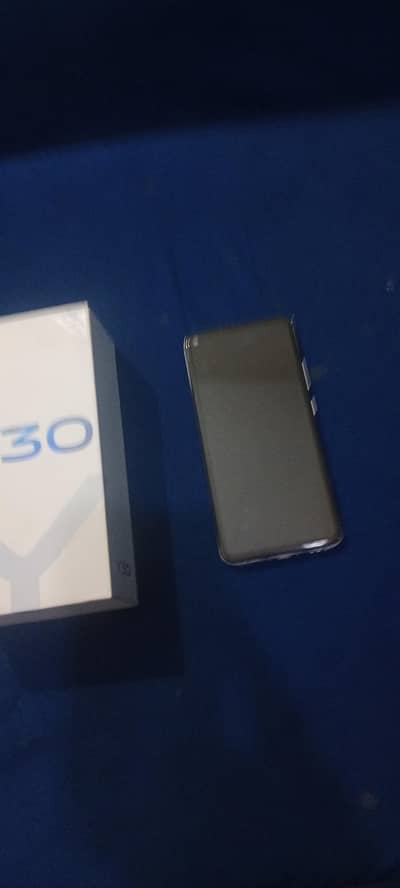 Vivo Y30  Sealed set 0301-1156063 urgent sale