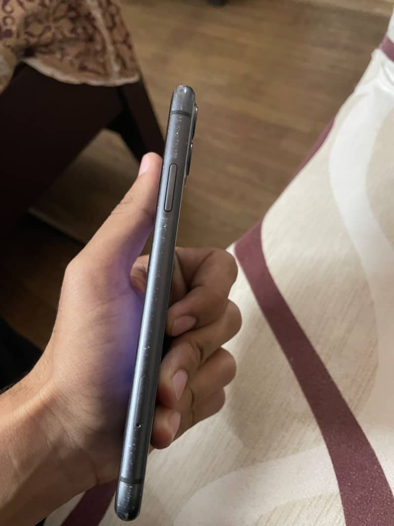 Apple iPhone 11 1