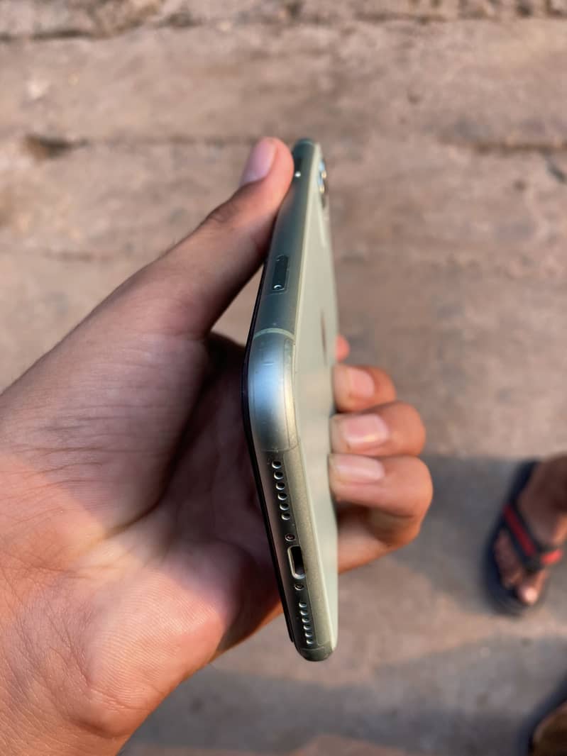 Apple iPhone 11 1