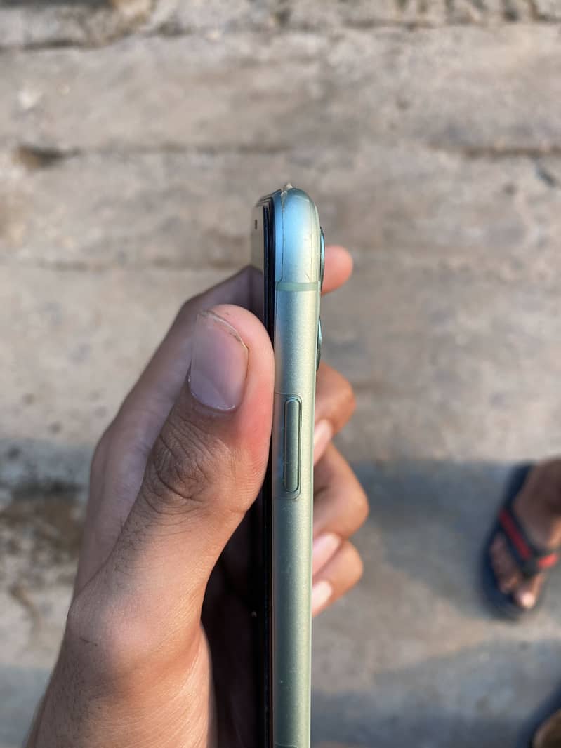 Apple iPhone 11 5