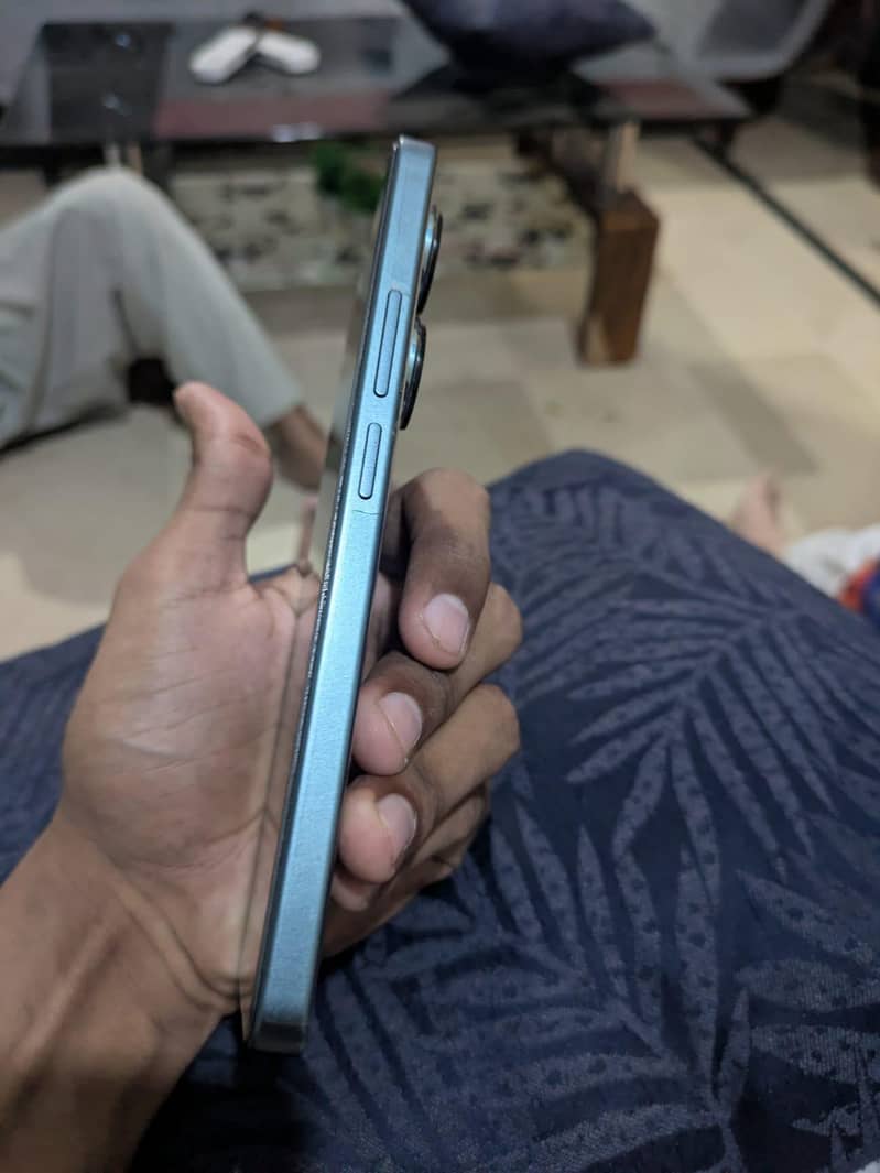 Xiaomi Redmi Note 13 Pro 3