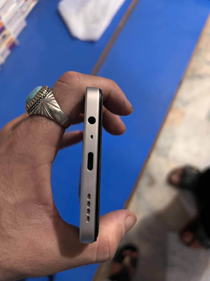 Realme C71 3