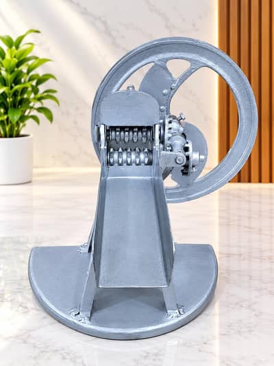 Heavy Duty Saag Cutting Machine | Manual Vegetable Cutter