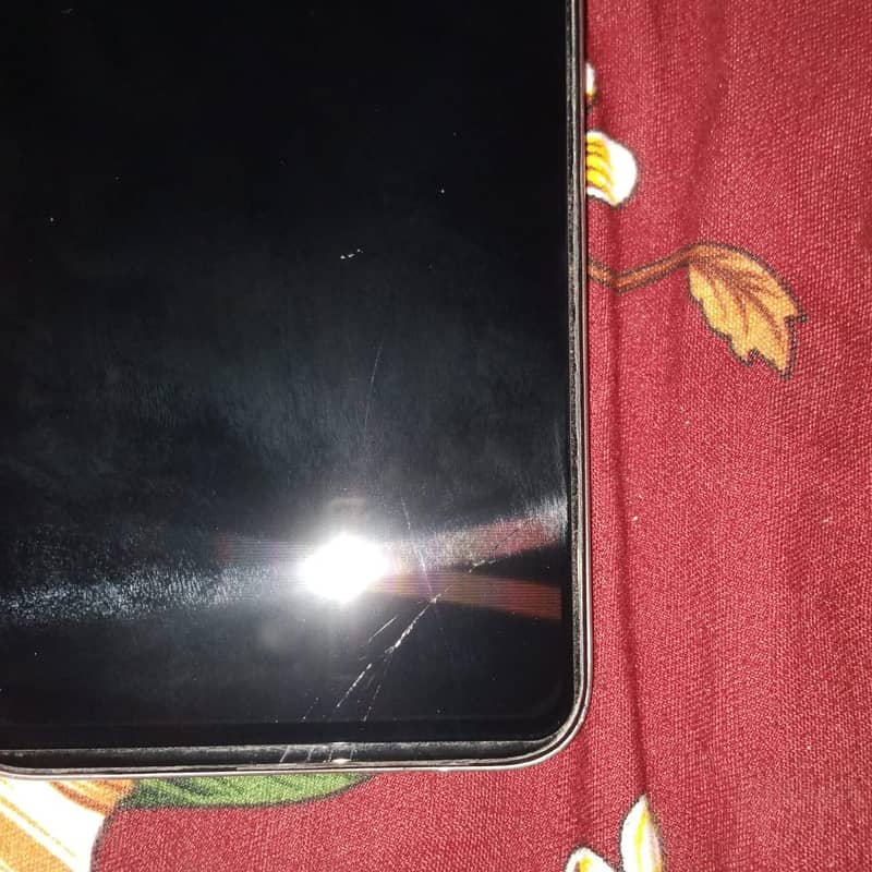 Infinix Smart 9 ایکسچینج بھی ہو جائے گا ساتھ صرف باکس ہیں 8