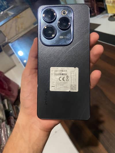 Infinix Hot 40 Pro 8+8.256