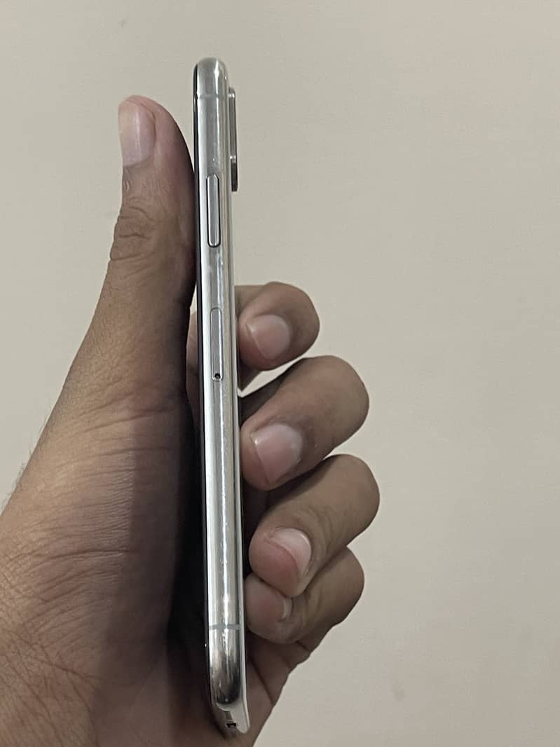 Apple iPhone X 7