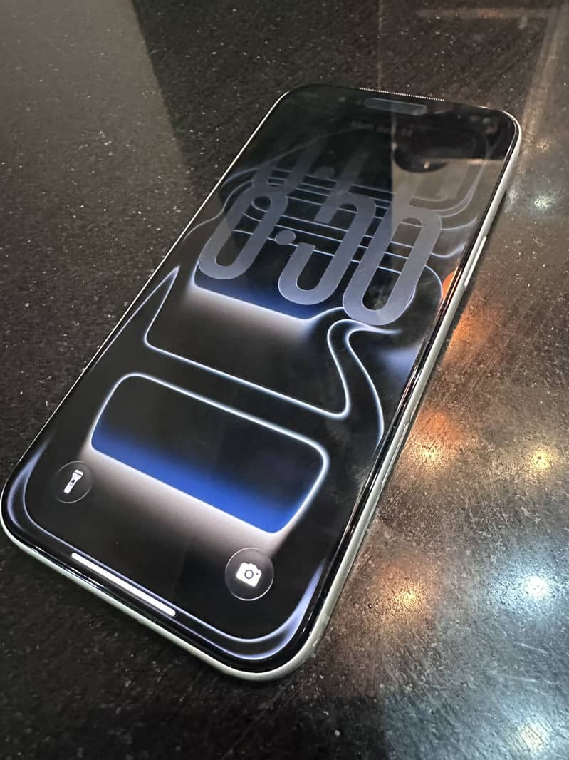 Apple iPhone 17 Pro Max 2