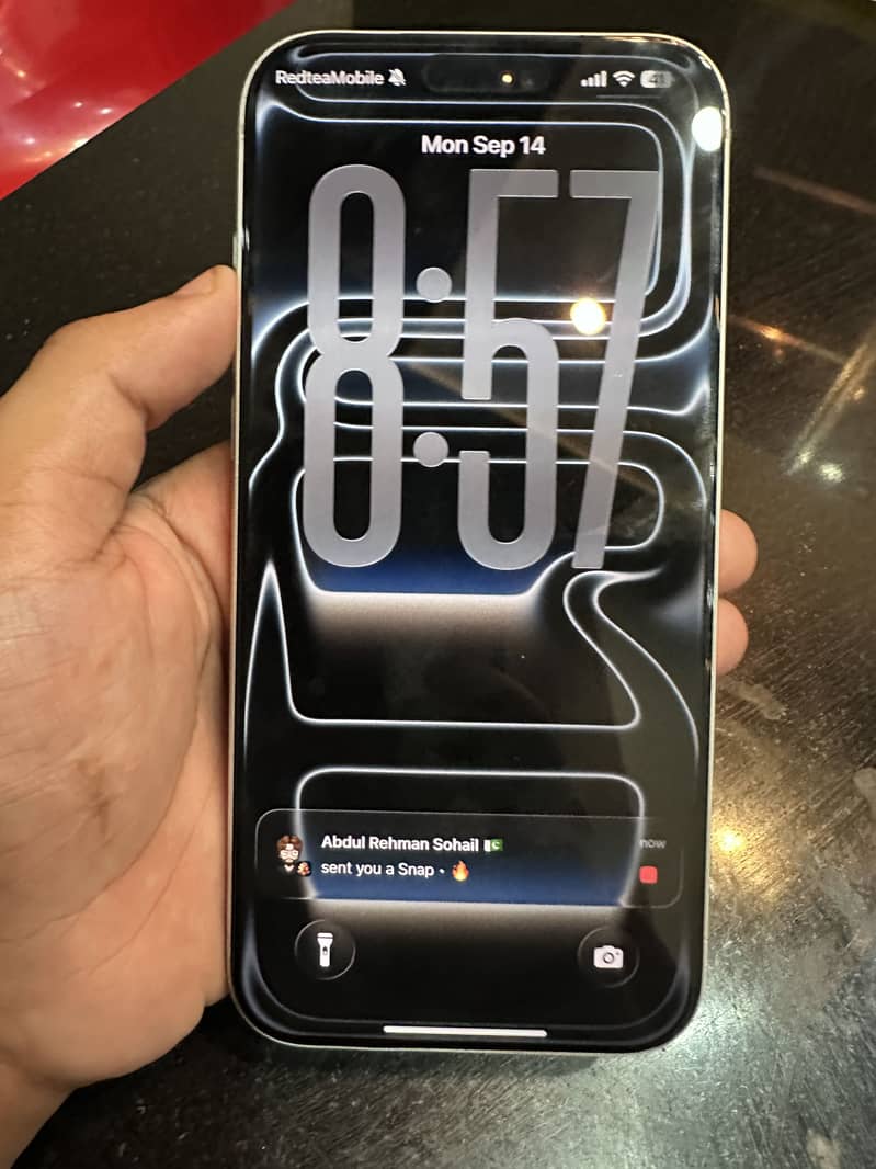 Apple iPhone 17 Pro Max 4