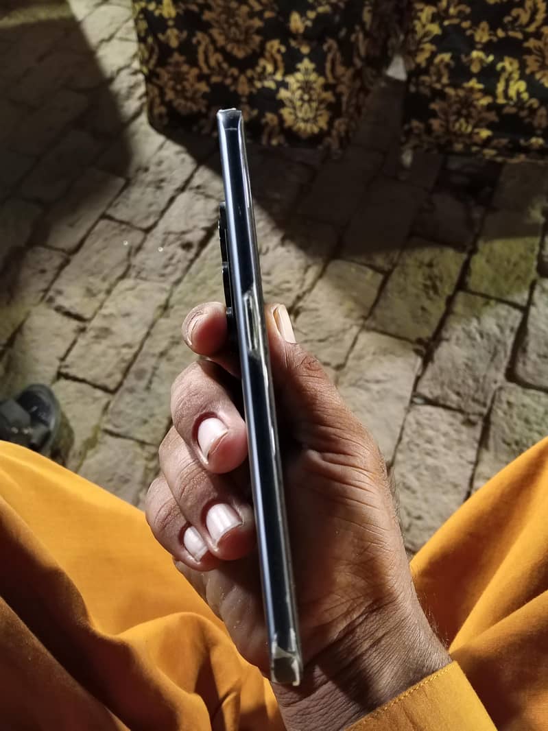 Tecno coman 50 pro 0