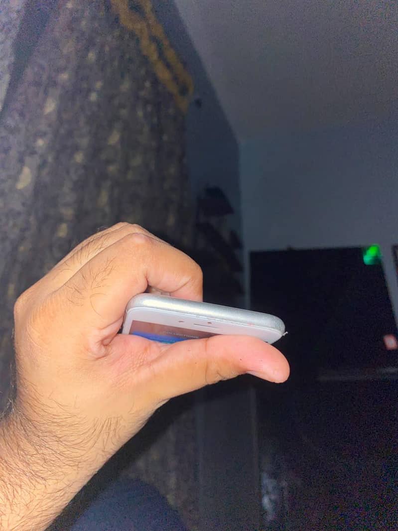 Apple iPhone 8 2