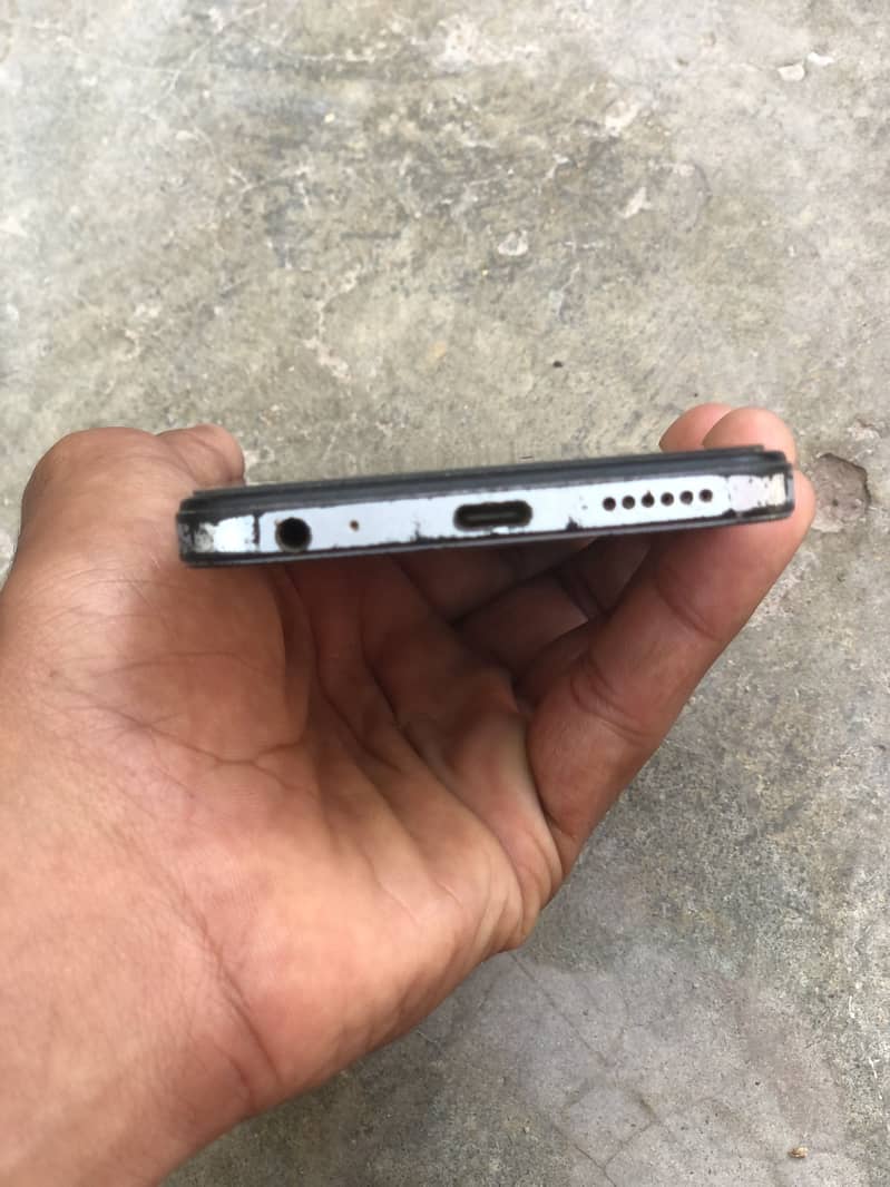 Tecno Spark 20C 3