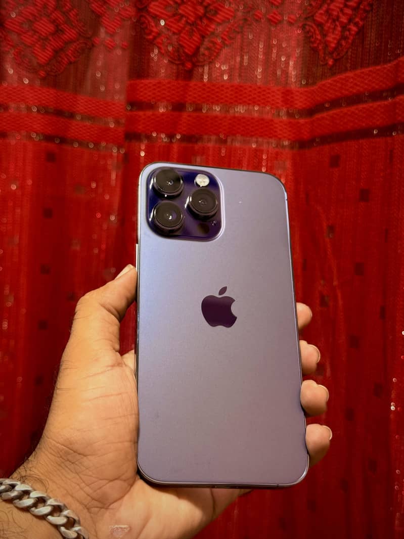 Apple iPhone 14 Pro Max 0