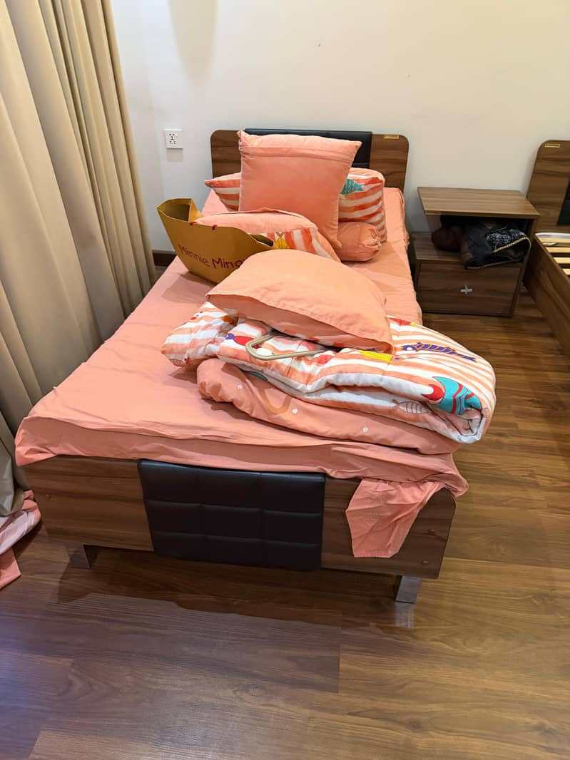 2 single bed 4
