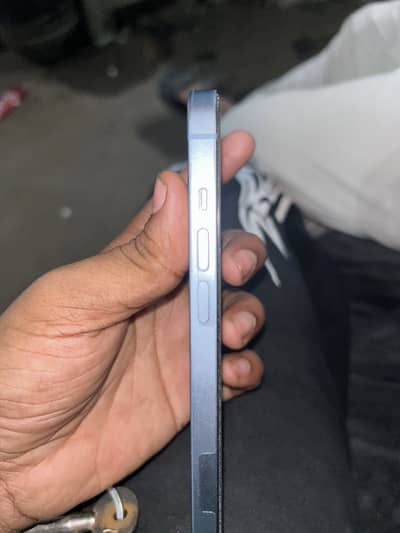 Apple iPhone 14