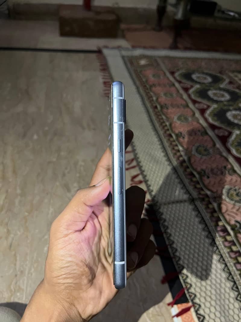 Google Pixel 7a 3