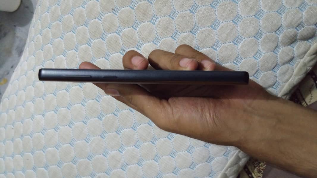 Samsung Mobile Note 9 3