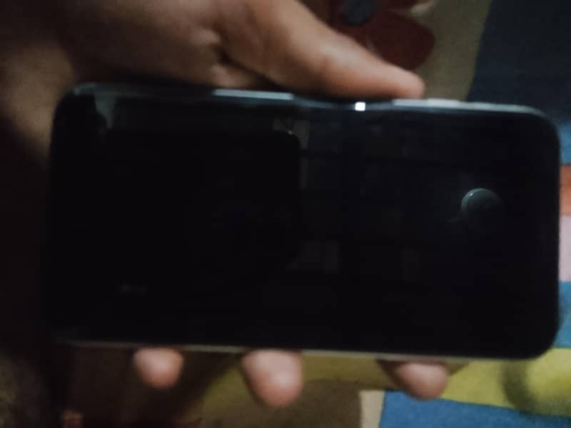 Apple iPhone 11 4