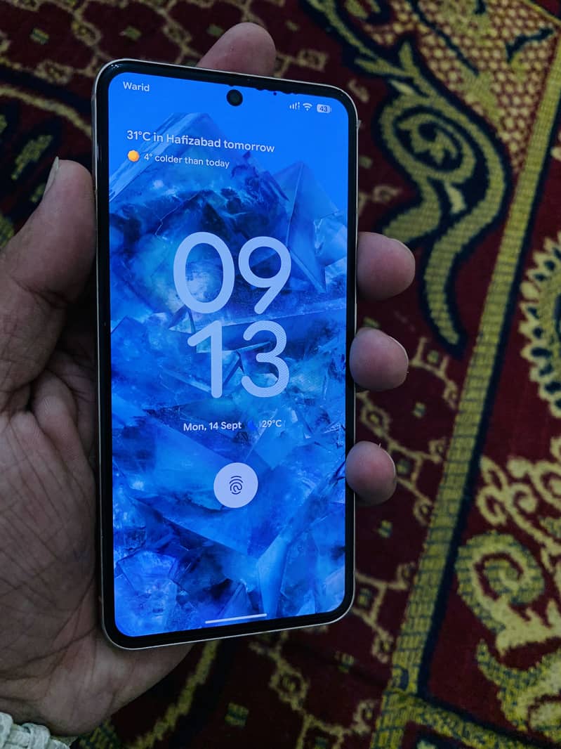 Google Pixel 8 3