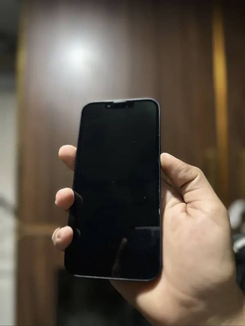 Apple iPhone 13 1