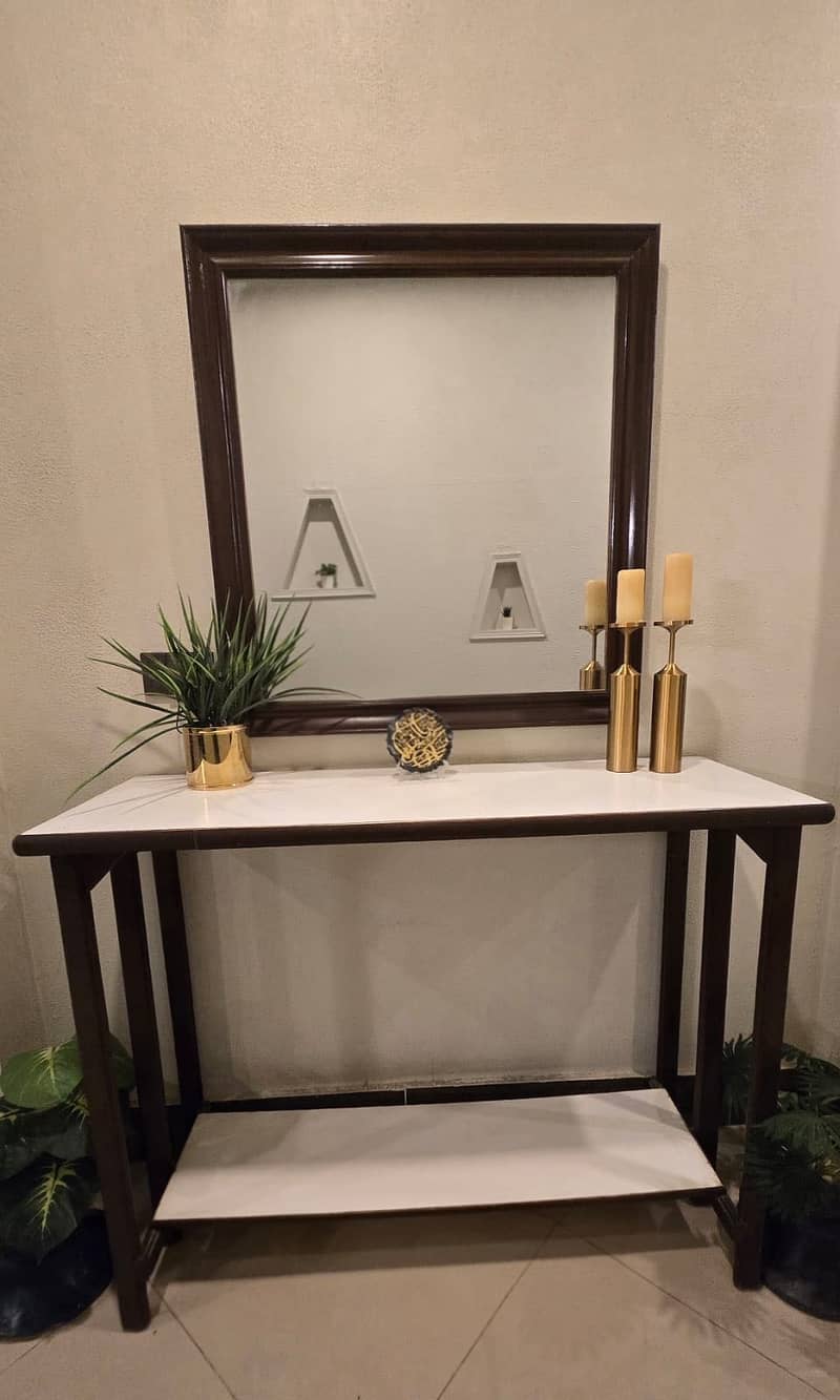 Console Table with Mirror 0