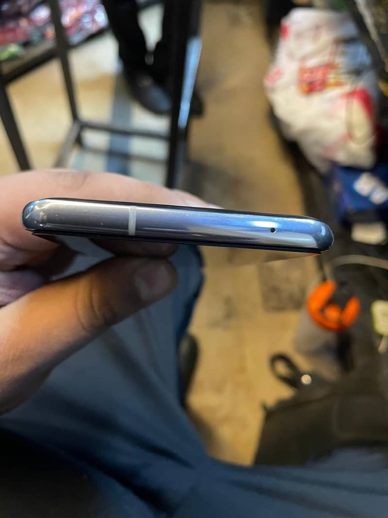 Samsung Mobile Note10 Lite 3