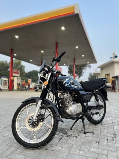 Suzuki GS 150 SE