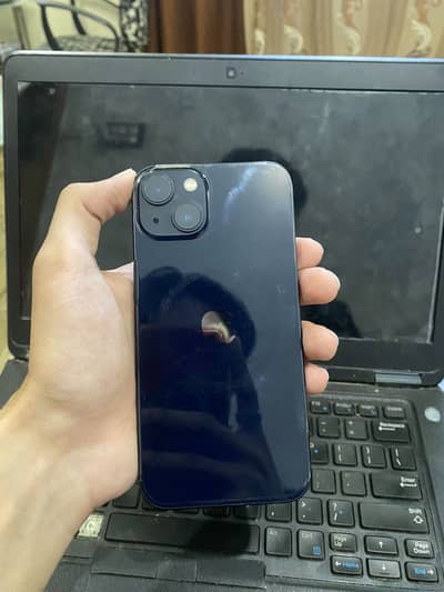 Apple iPhone 13