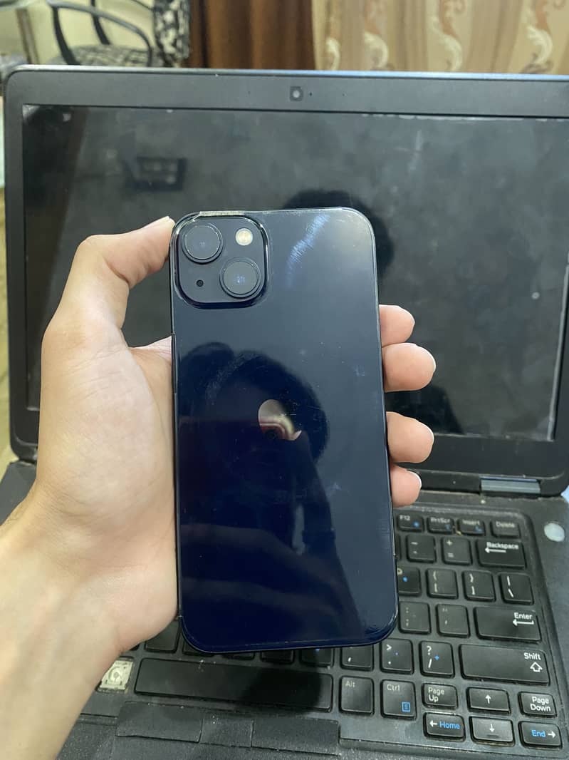 Apple iPhone 13 0