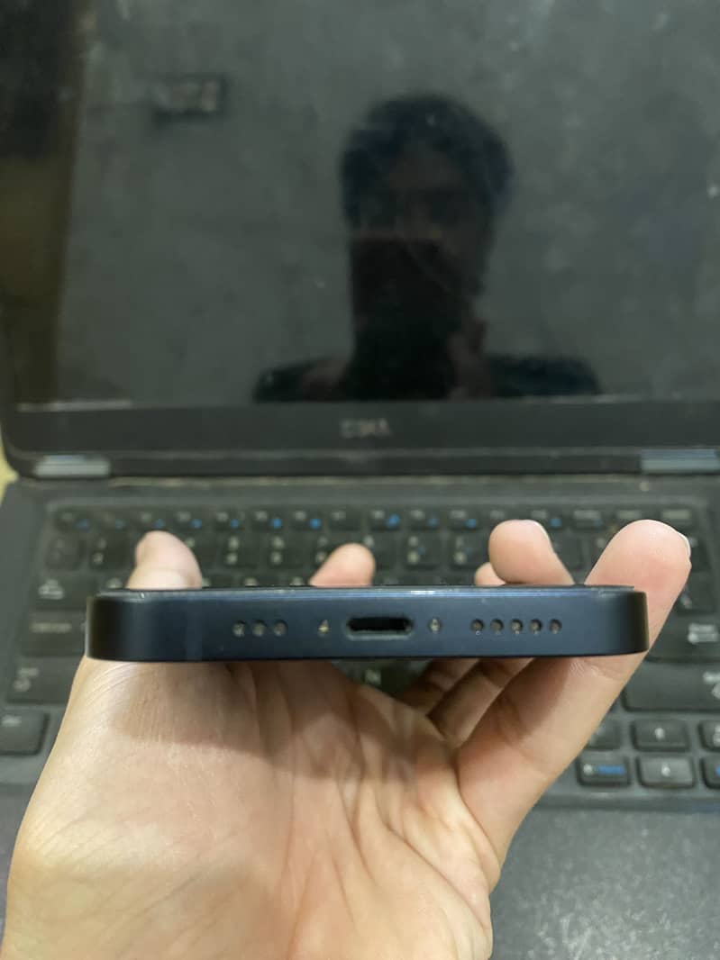 Apple iPhone 13 1