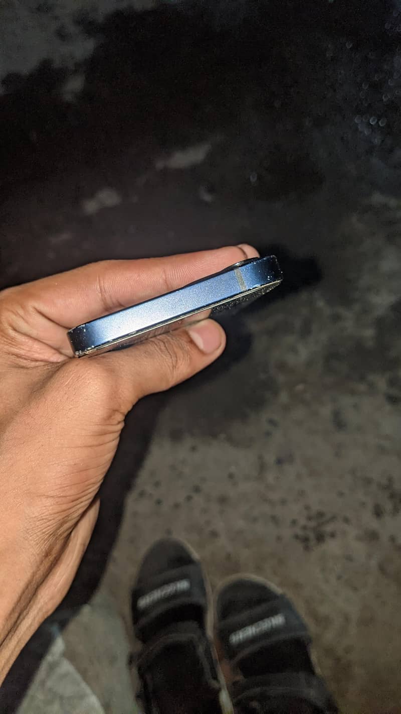 Apple iPhone 12 mini 1