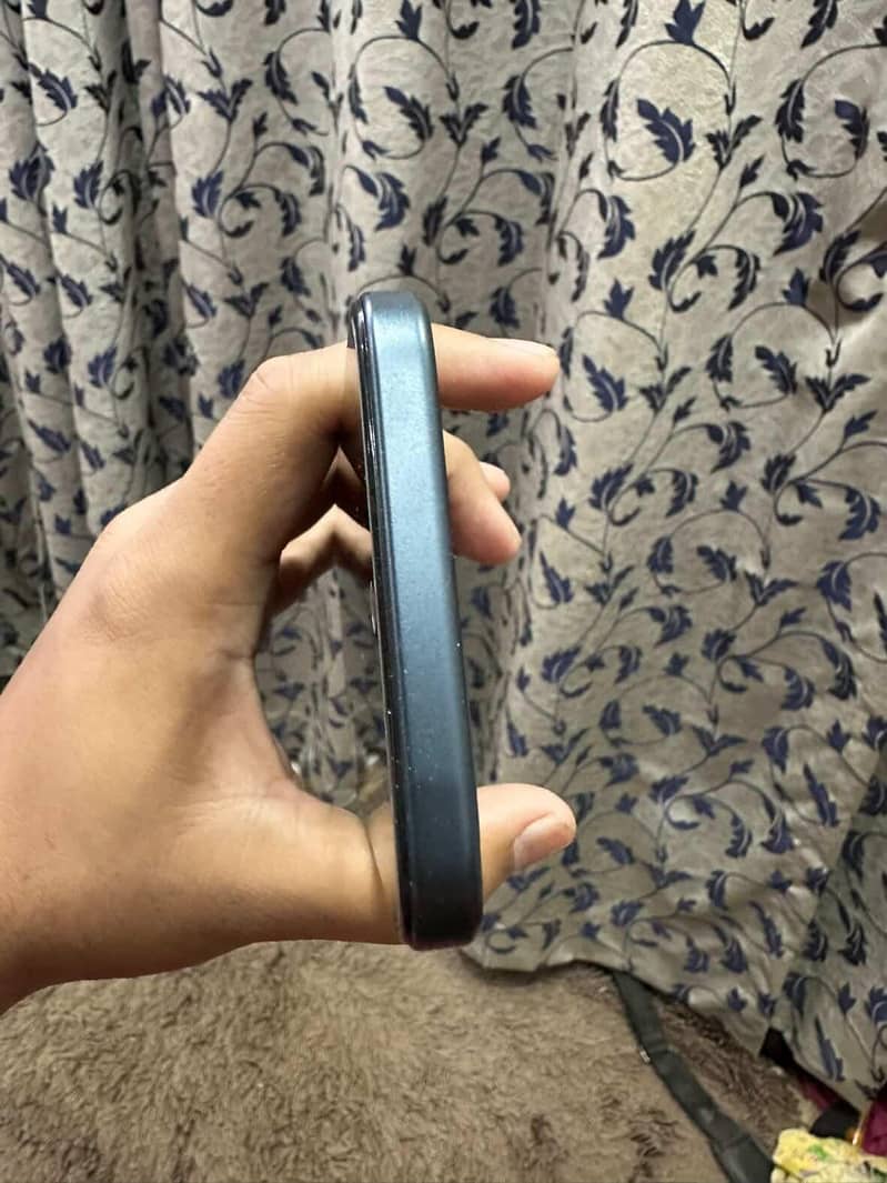 OPPO A6 4