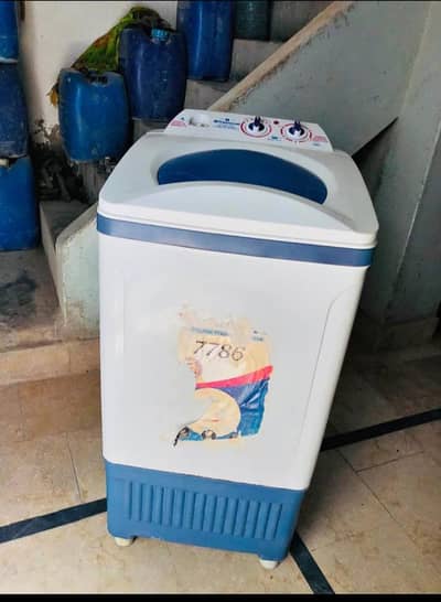 9000 se Kam wali apna time khrab nhi karen