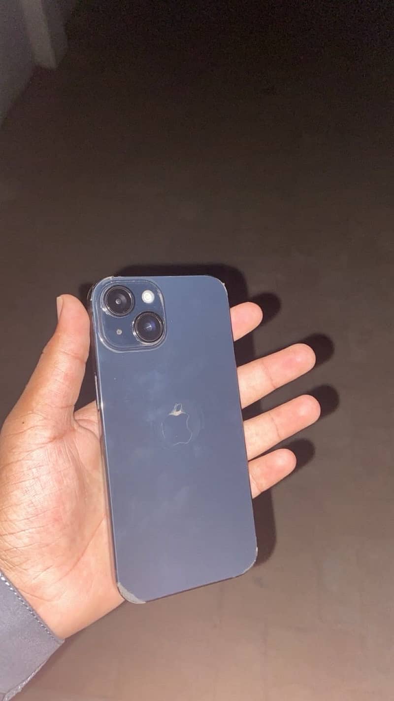 Apple iPhone 15 4