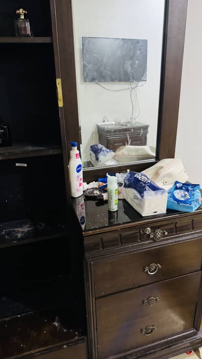 Dressing table pure shesham