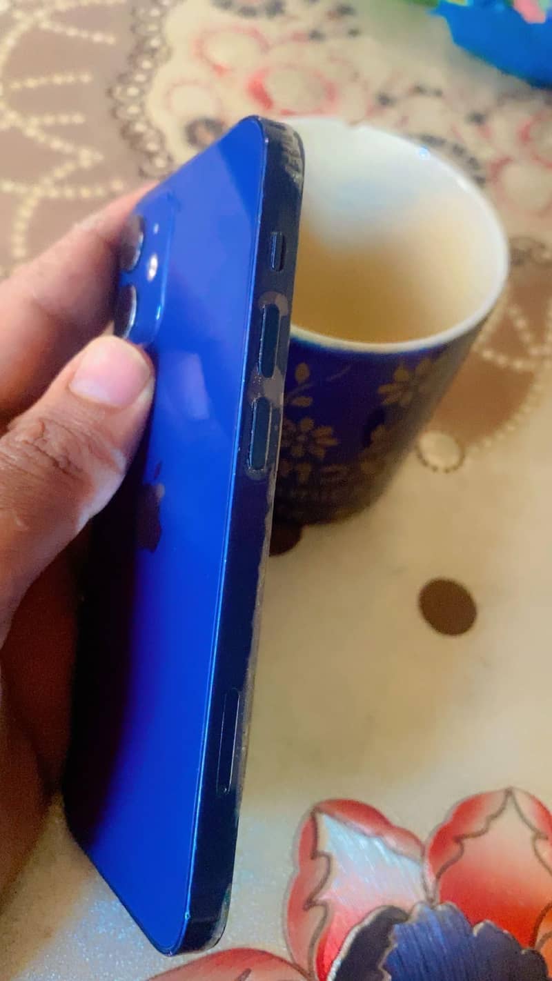 Apple iPhone 12 mini 3
