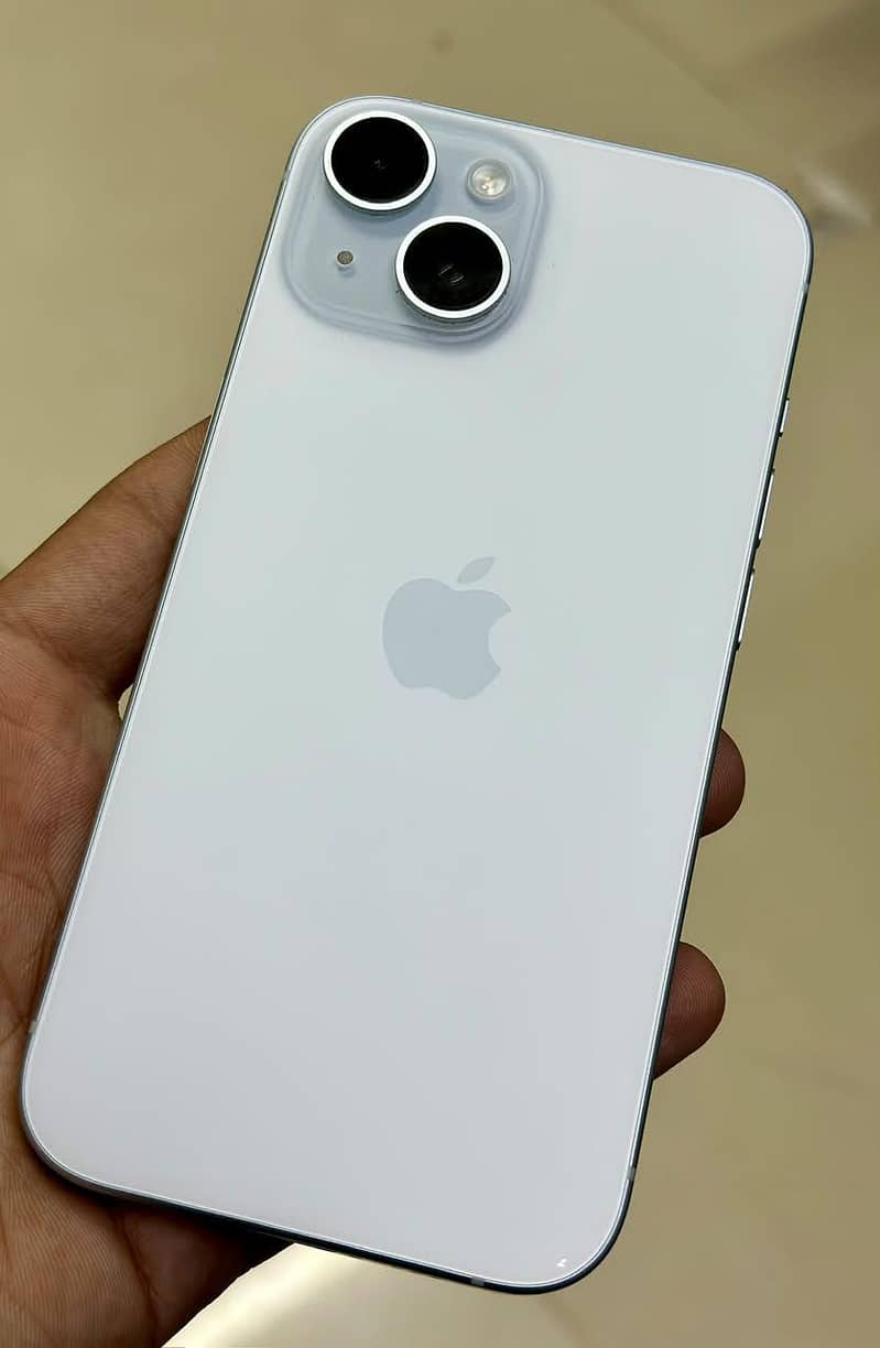 Apple iPhone 15 5