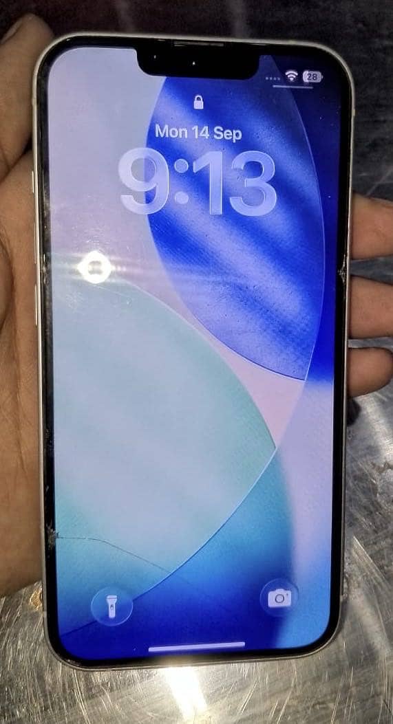 Apple iPhone 13 1